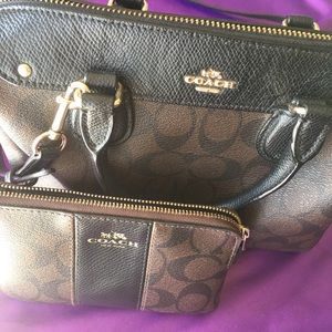 Coach purse with wallet